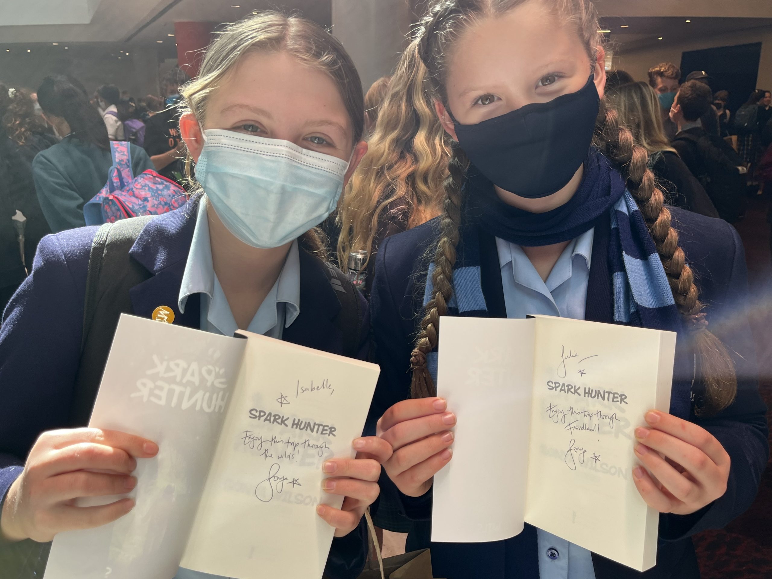 Read more about the article Year 8 Visit Auckland Writers Festival